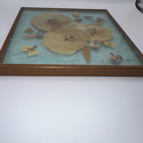 Vintage Dried Press Flowers Glass Square Trivet Signed - Picture 4 of 8